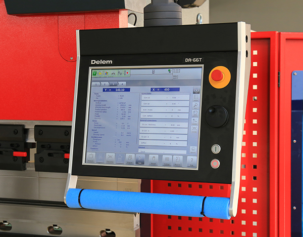 DA66T-CNC-Controller-system