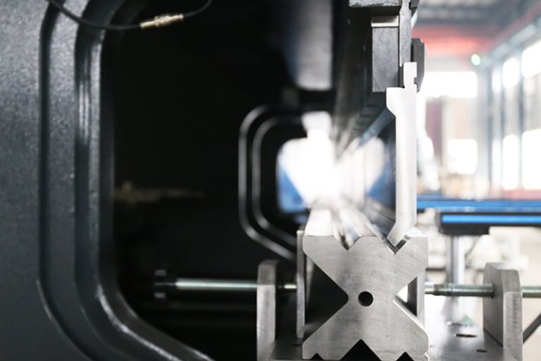 Press brake dies and punches overview