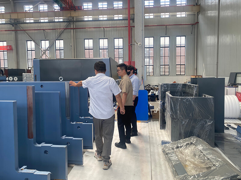 Kuwait Customer Visit(13)