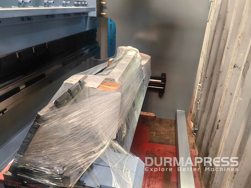 Hydraulic press brake and press brake molds shipped to China(15)
