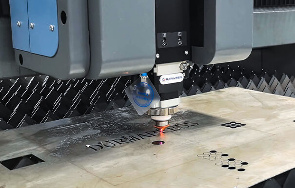 Laser cutting machine sheet metal manufacturing（1）