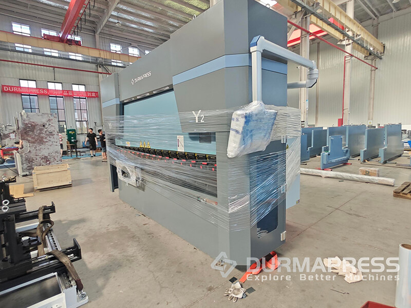One hydraulic bending machine and plate shearing machine were sent to Peru, and one hydraulic bending machine and bending machine mold were sent to Pakistan(11)