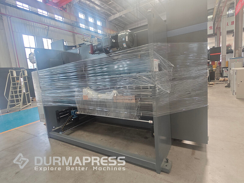 One hydraulic bending machine and plate shearing machine were sent to Peru, and one hydraulic bending machine and bending machine mold were sent to Pakistan(6)