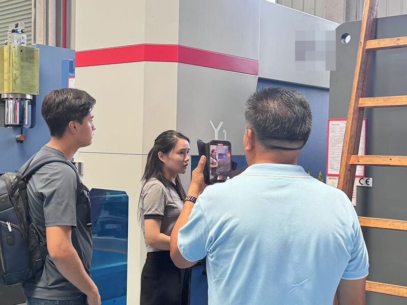 Visiting Mexican customers(1)