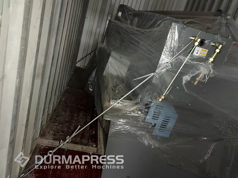 Laser cutting machine, 2 hydraulic bending machine, air compressor, hydraulic shearing machine shipped to Ukraine and Ecuador(2)