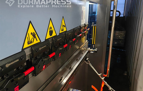 Fiber Laser cutting machine and All electric Press Brake shipped to Ukraine_12