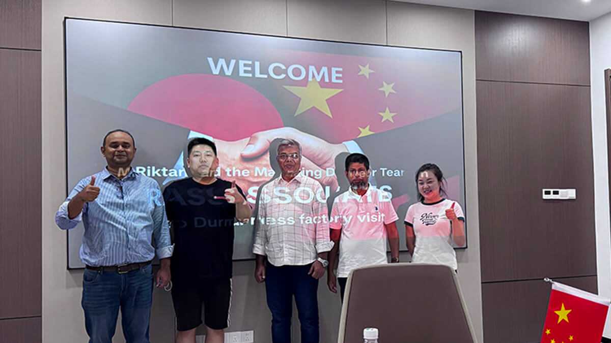 Bangladeshi Customers Visit Durmapress Factory封面