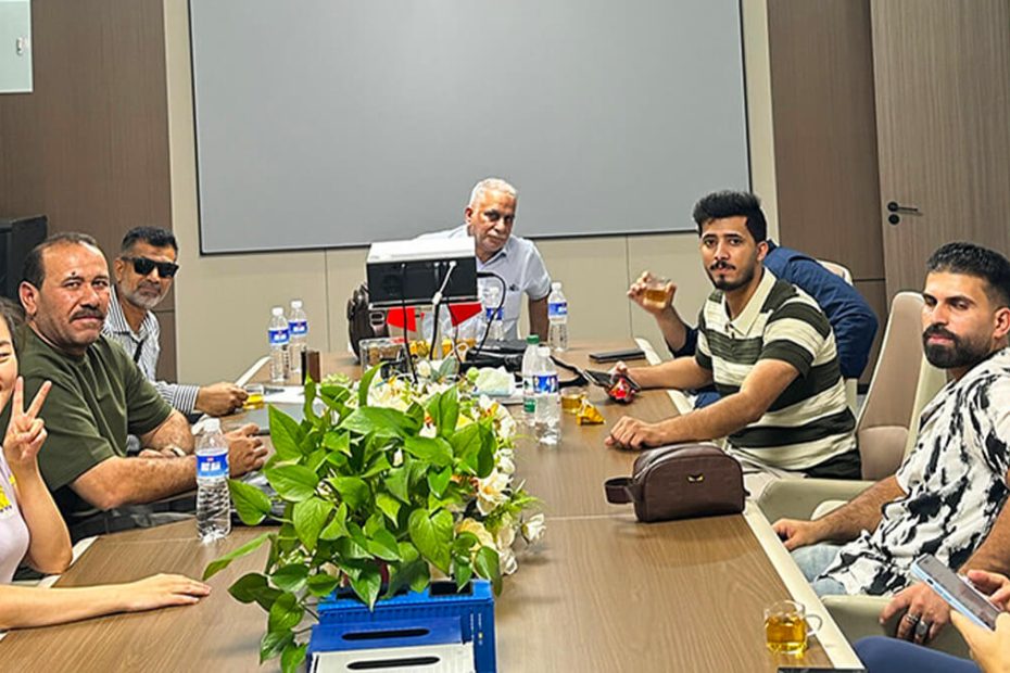 Iraqi Customers Visit Durmapress Factory封面源文件