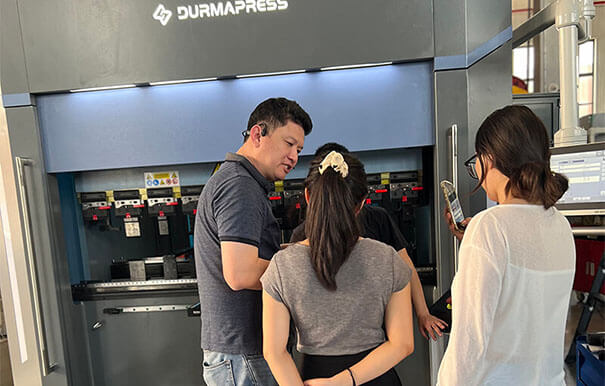 Thai customers visit(4)