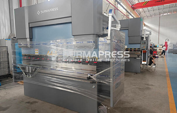 Hydraulic press brake, hydraulic shearing machine, press brake molds, and fiber laser welding machine were shipped5