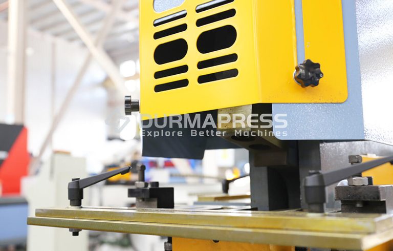 Hydraulic Ironworker Machine3