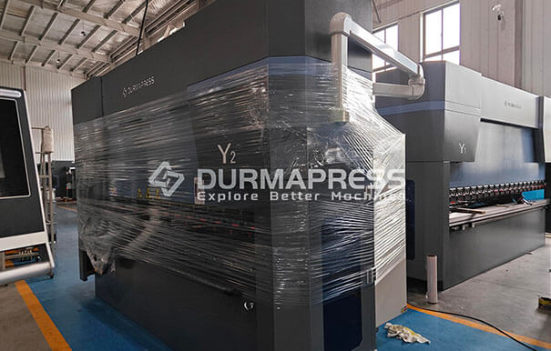 DP-ES Pro Max 100T3200 Hydraulic Press Brake shipped to Greece(6)