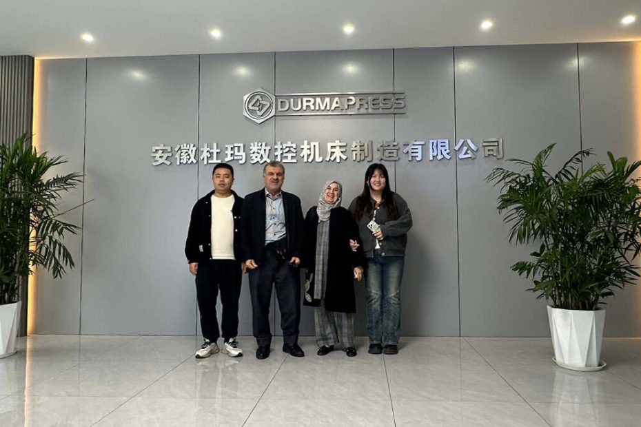 Iraqi customers visit-cover