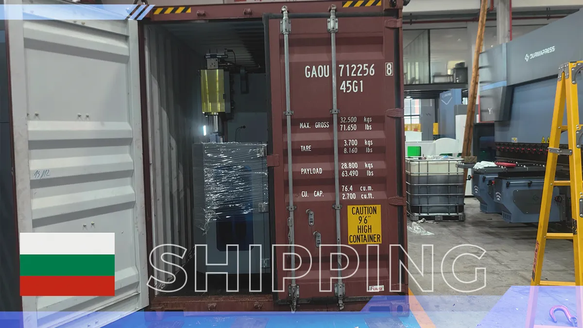 Durmapress logistics team performing pre-shipment inspection