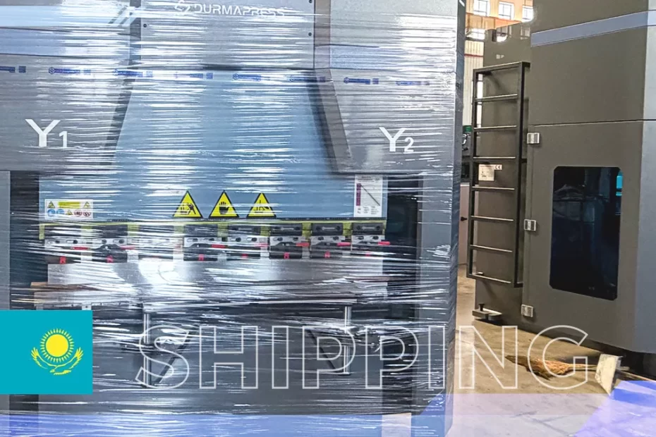 Final quality inspection before dispatch of hydraulic press brake