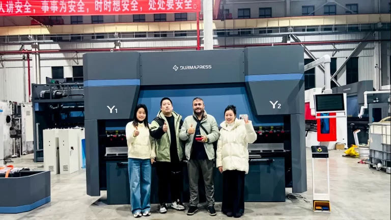 Group photo marking the successful customer visit to the Durmapress factory.