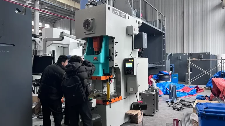 Iranian Client Visits Durmapress Factory