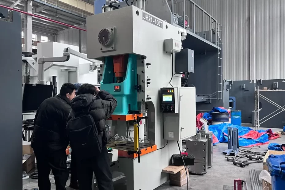 Iranian Client Visits Durmapress Factory