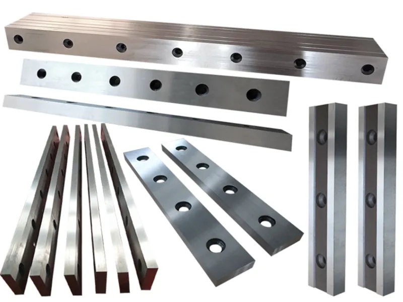 Blade clearance settings for cutting different sheet metal materials