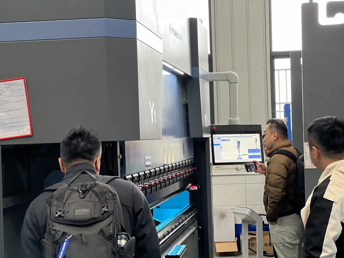 malaysia-client-visit-press-brake.