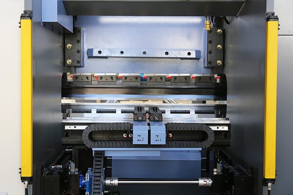 1743151039-6+1axis press brake