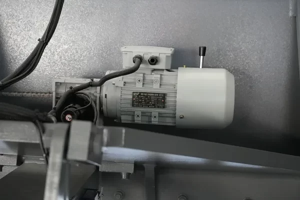 Motor