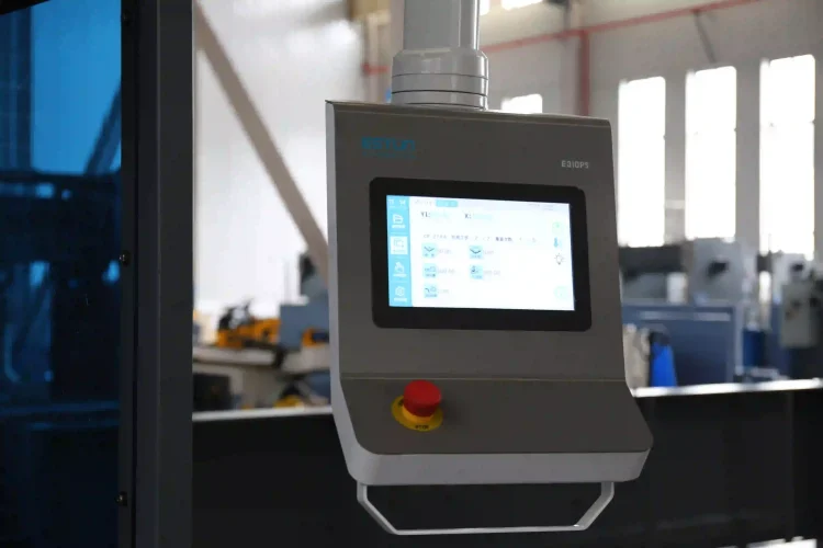 Press Brake vs Hydraulic Press Brake: Key Differences