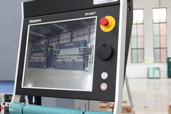 Контроллер ЧПУ DA66T